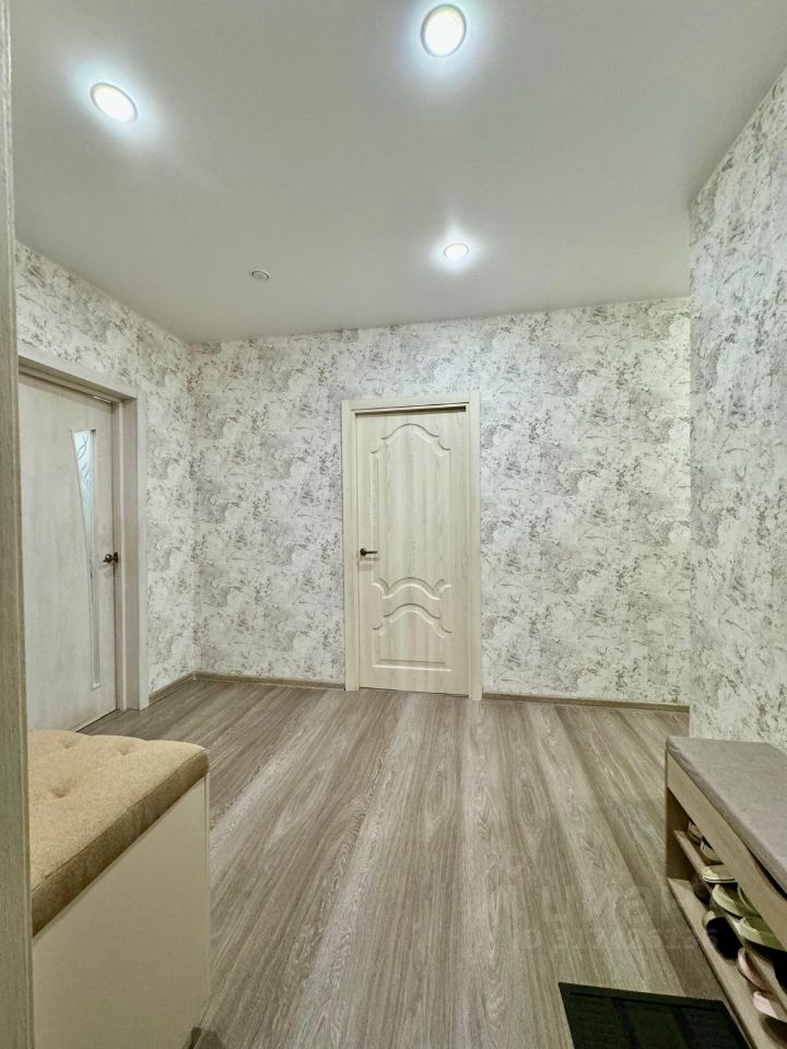 Продажа 2-комн квартиры на вторичном рынке проспект Маршала Жукова, 37К3