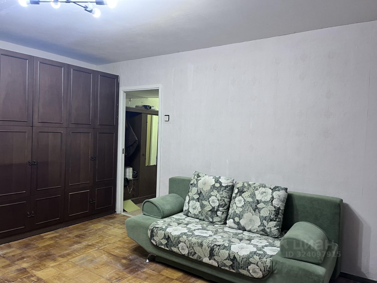 Продажа 2-комн квартиры на вторичном рынке Ленская улица, 10К2