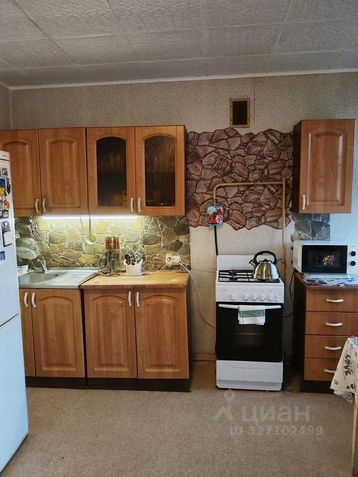 Продажа 3-комн квартиры на вторичном рынке проспект Маршала Блюхера, 12зд160