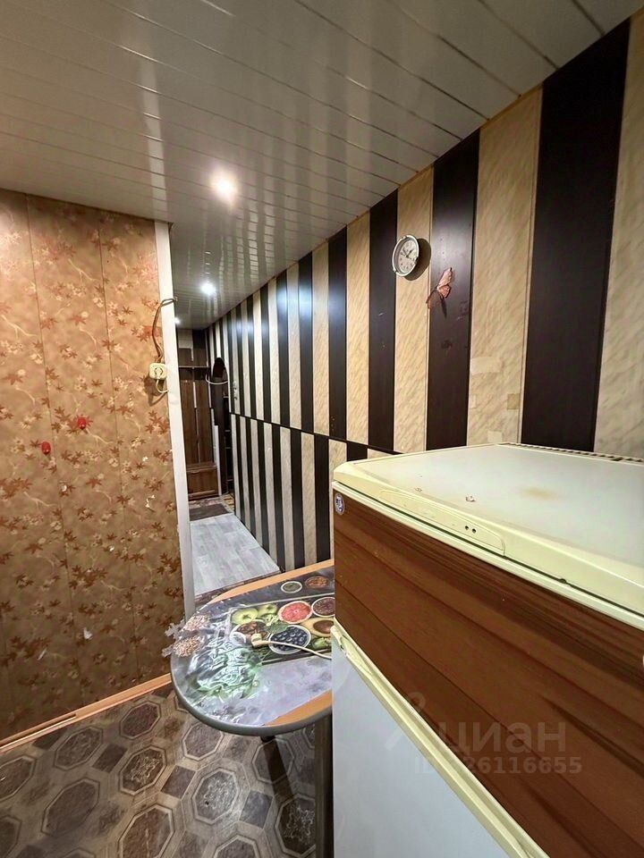 Продажа 2-комн квартиры на вторичном рынке Кириши, проспект Героев, 6