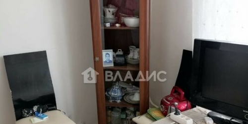 1-комн квартира Изумрудная улица,  д. 9