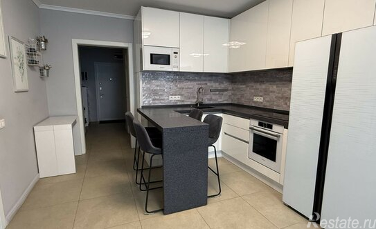 Продажа 4-комн квартиры на вторичном рынке ул Газопровод,  д. 2,  к. 4