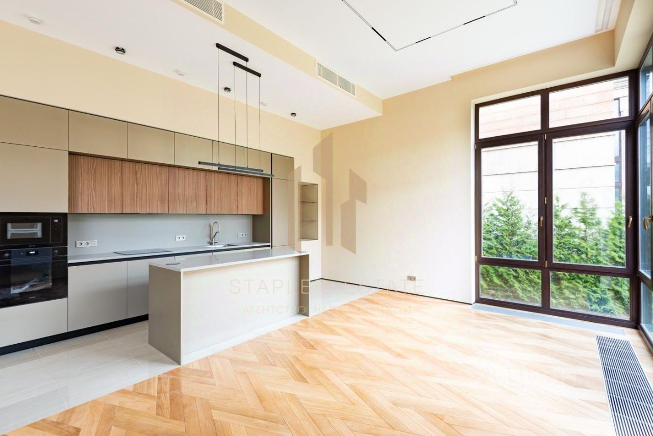 Продажа 4-комн квартиры на вторичном рынке Таманская улица, 3с21