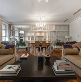 Продажа 1-комн квартиры на вторичном рынке Новоколомяжский проспект,  д. 12 к3