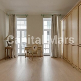 Аренда 4-комн квартиры на вторичном рынке Зачатьевский 1-й пер,  д. 21