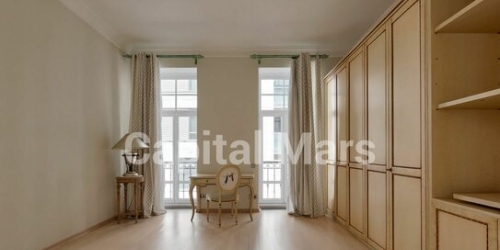 4-комн квартира Зачатьевский 1-й пер,  д. 21