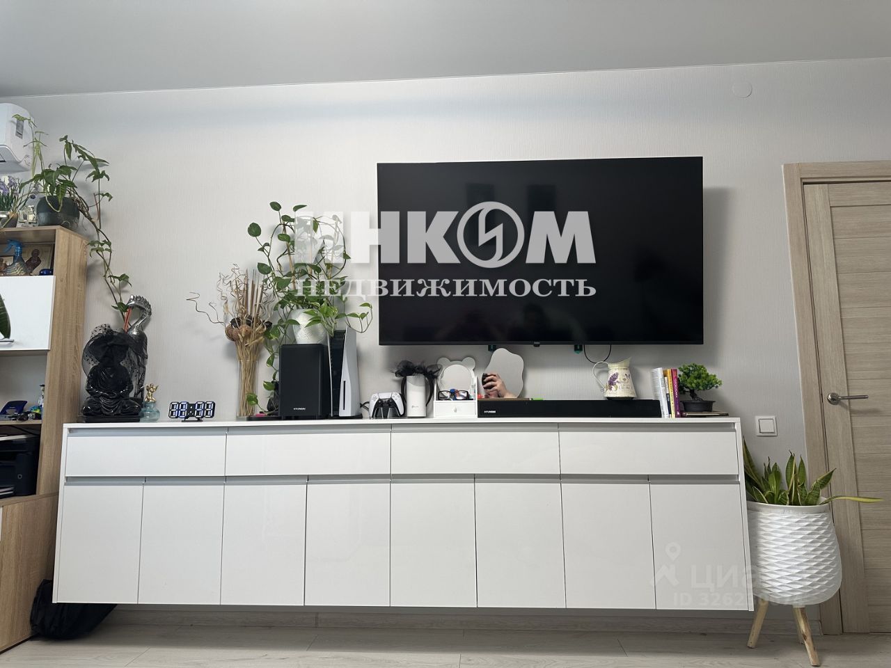 Продажа 1-комн квартиры на вторичном рынке Селигерская улица, 32А