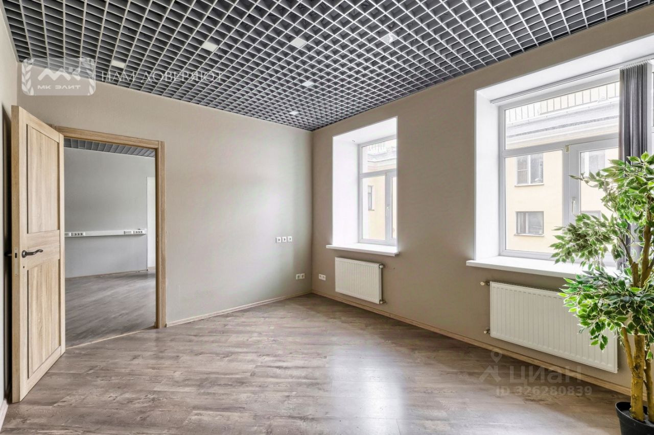Продажа 3-комн квартиры на вторичном рынке Шпалерная улица,  д. 26