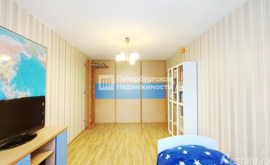 Продажа 2-комн квартиры на вторичном рынке Парголово п, Михаила Дудина ул,  д. 25 к1