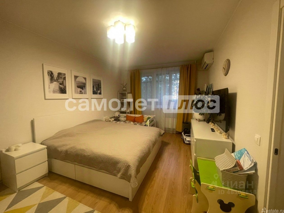 Продажа 1-комн квартиры на вторичном рынке улица Генерала Белобородова,  д. 20 к1