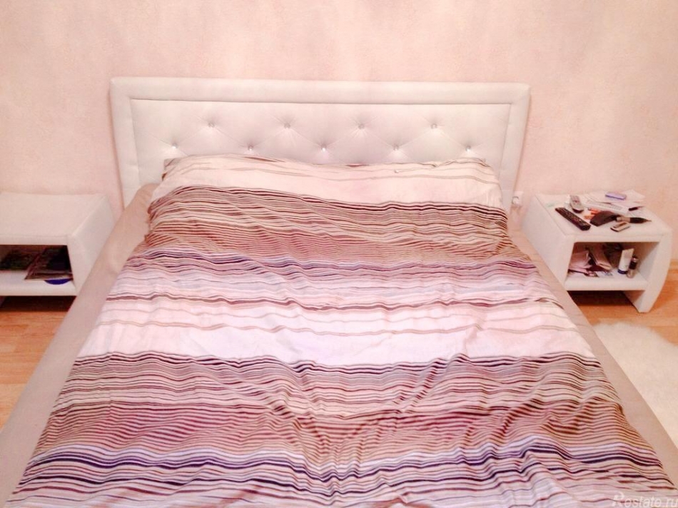 Продажа 3-комн квартиры на вторичном рынке Красное Село г, Театральная ул ,  д. 7