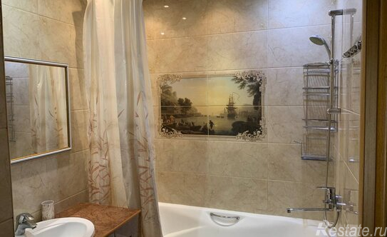 Продажа 4-комн квартиры на вторичном рынке Батюнинская улица,  д. 14