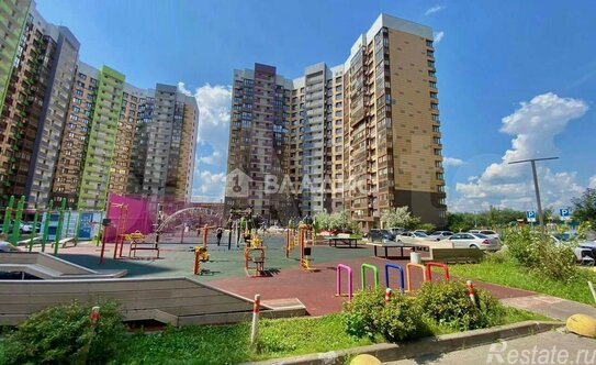 Продажа 1-комн квартиры на вторичном рынке Одинцово, ул Сколковская,  д. 7Б