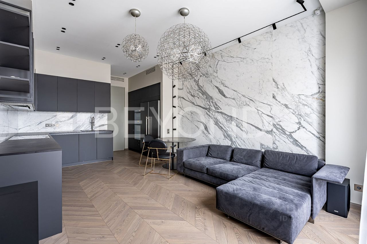 Аренда 3-комн квартиры на вторичном рынке Спортивная улица, 2