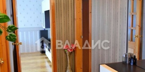 3-комн квартира Композиторов ул,  д. 20,  к. 1