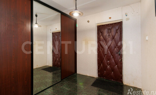 Продажа 3-комн квартиры на вторичном рынке ул Взлётная,  д. 13