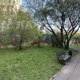 Продажа 1-комн квартиры на вторичном рынке Голубинская ул, 19