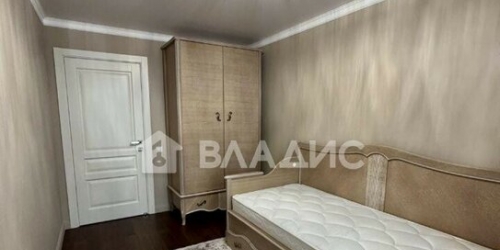 3-комн квартира ул Тёплый Стан,  д. 6