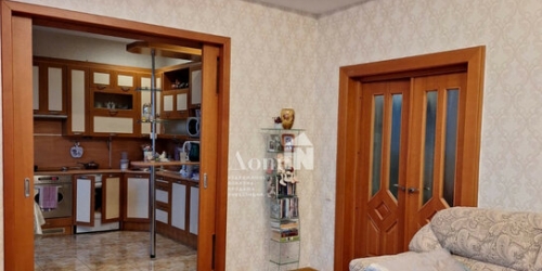 3-комн квартира Пятилеток пр-кт,  д. 15,  к. 5