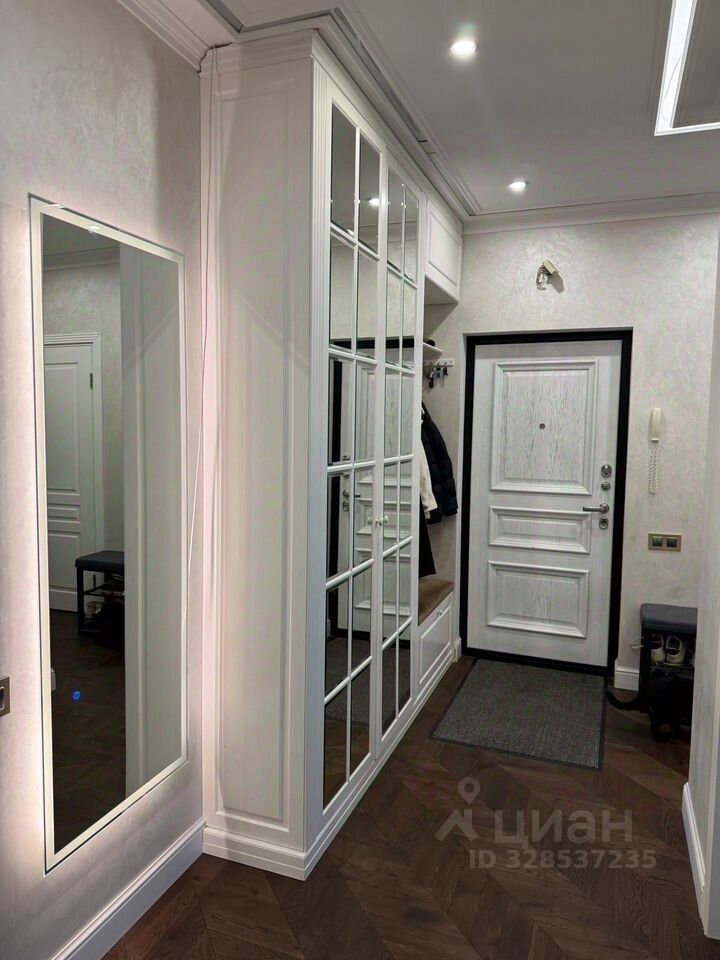 Продажа 3-комн квартиры на вторичном рынке улица Среднерогатская, 11