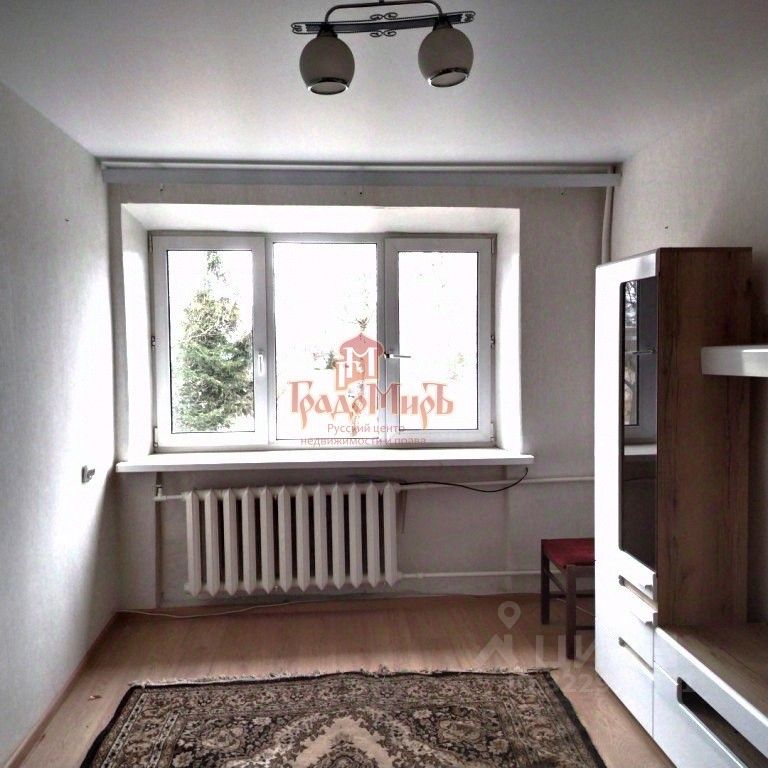 Продажа 2-комн квартиры на вторичном рынке пос. Заречный, 9