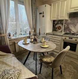 Продажа 3-комн квартиры на вторичном рынке Клишева, улица Шоссейная,  д. 24