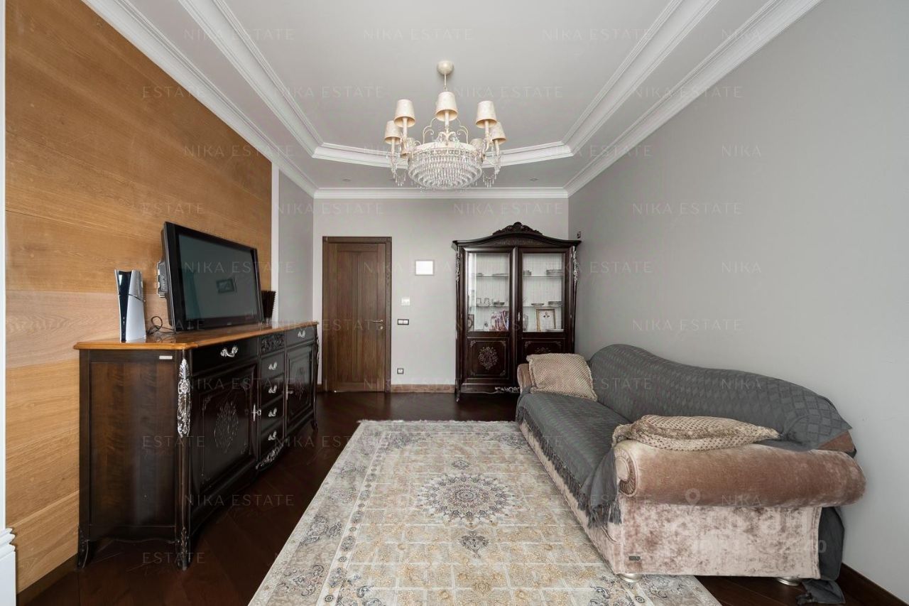 Продажа 4-комн квартиры на вторичном рынке Ярцевская улица, 32