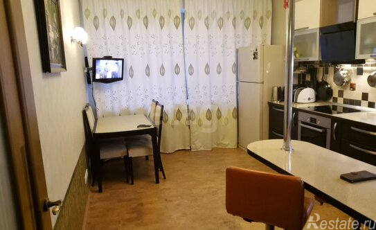 Продажа 2-комн квартиры на вторичном рынке улица Нахимова