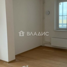 Продажа 3-комн квартиры на вторичном рынке Полярная улица,  д. 22