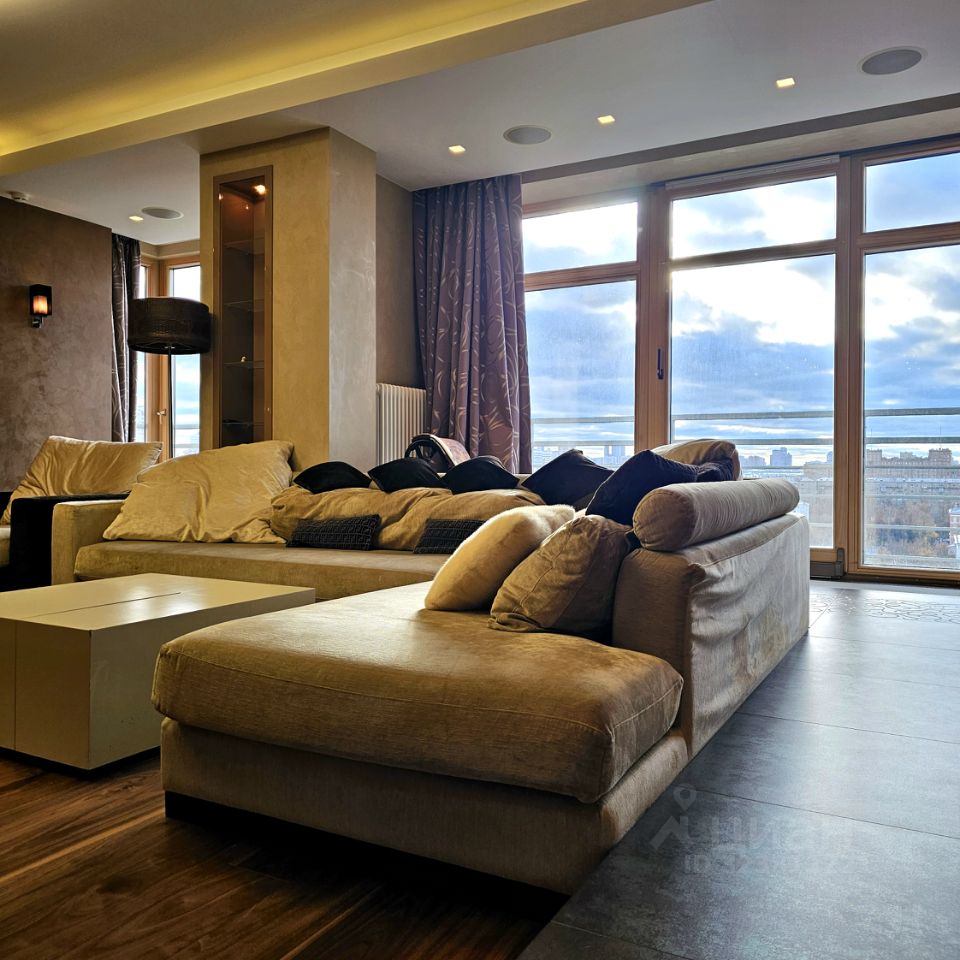 Продажа 5-комн квартиры на вторичном рынке улица Фотиевой, 6к1