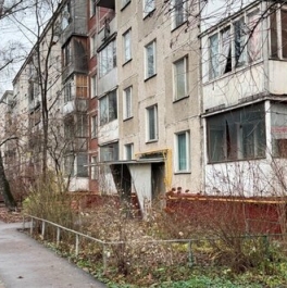 Продажа 2-комн квартиры на вторичном рынке Давыдковская улица,  д. 4 к1