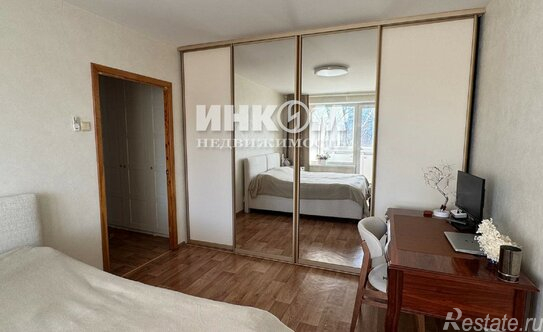 Продажа 2-комн квартиры на вторичном рынке ул Молостовых,  д. 8,  к. 4