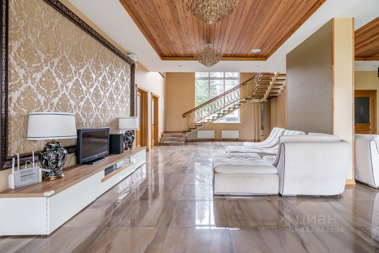 Продажа дома Вырица городской поселок, улица Боровая, 45