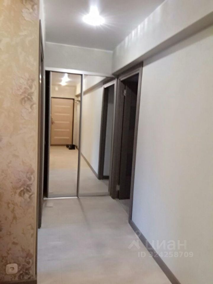 Аренда 3-комн квартиры на вторичном рынке Сиреневый бульвар,  д. 44