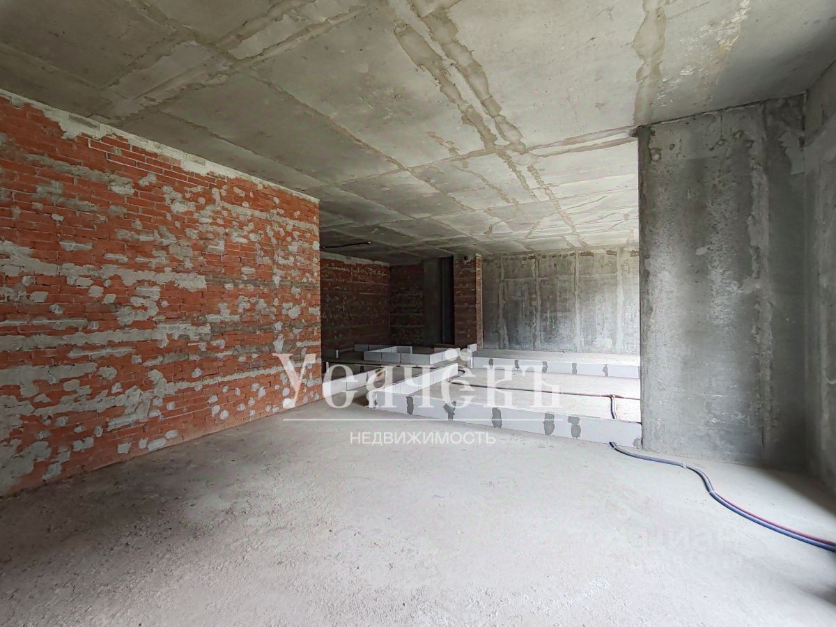 Продажа 2-комн квартиры на вторичном рынке улица Усачева, 15А