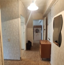 Продажа 2-комн квартиры на вторичном рынке улица Амундсена,  д. 8