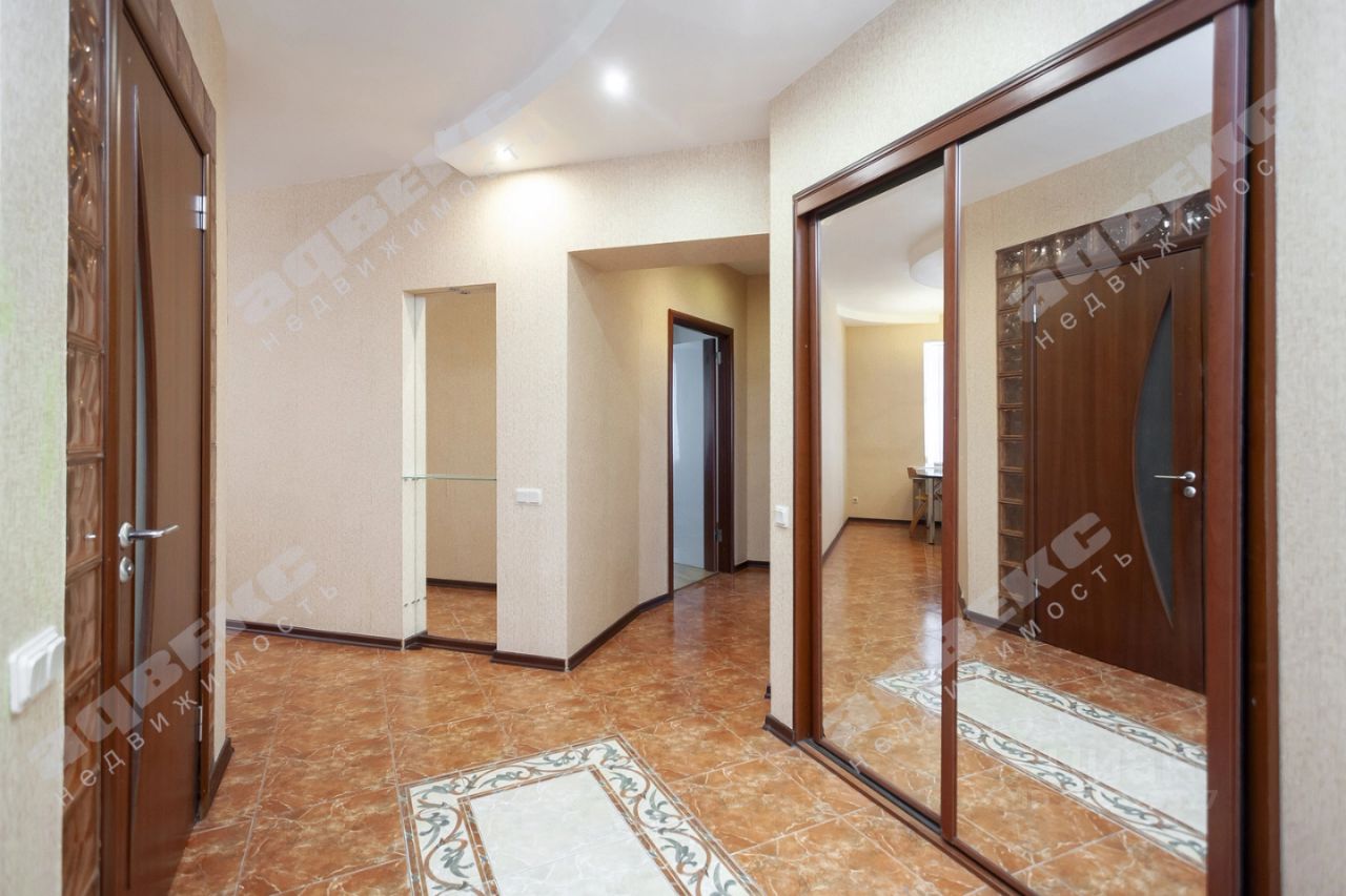 Продажа 2-комн квартиры на вторичном рынке Всеволожск, Межевая улица, 16к3