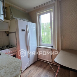 Продажа 4-комн квартиры на вторичном рынке ул Червонного Казачества,  д. 10