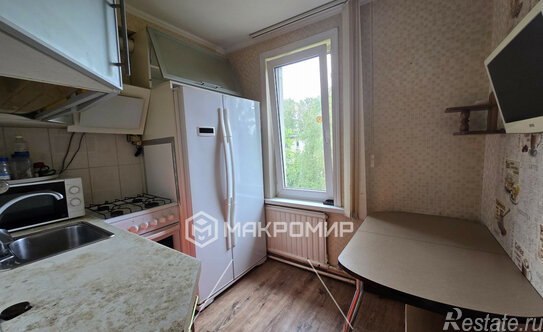 Продажа 4-комн квартиры на вторичном рынке ул Червонного Казачества,  д. 10