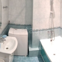 Продажа 2-комн квартиры на вторичном рынке Бухарестская ул,  д. 80