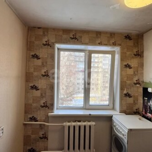 2-комн квартира Кириши, ул Строителей,  д. 24