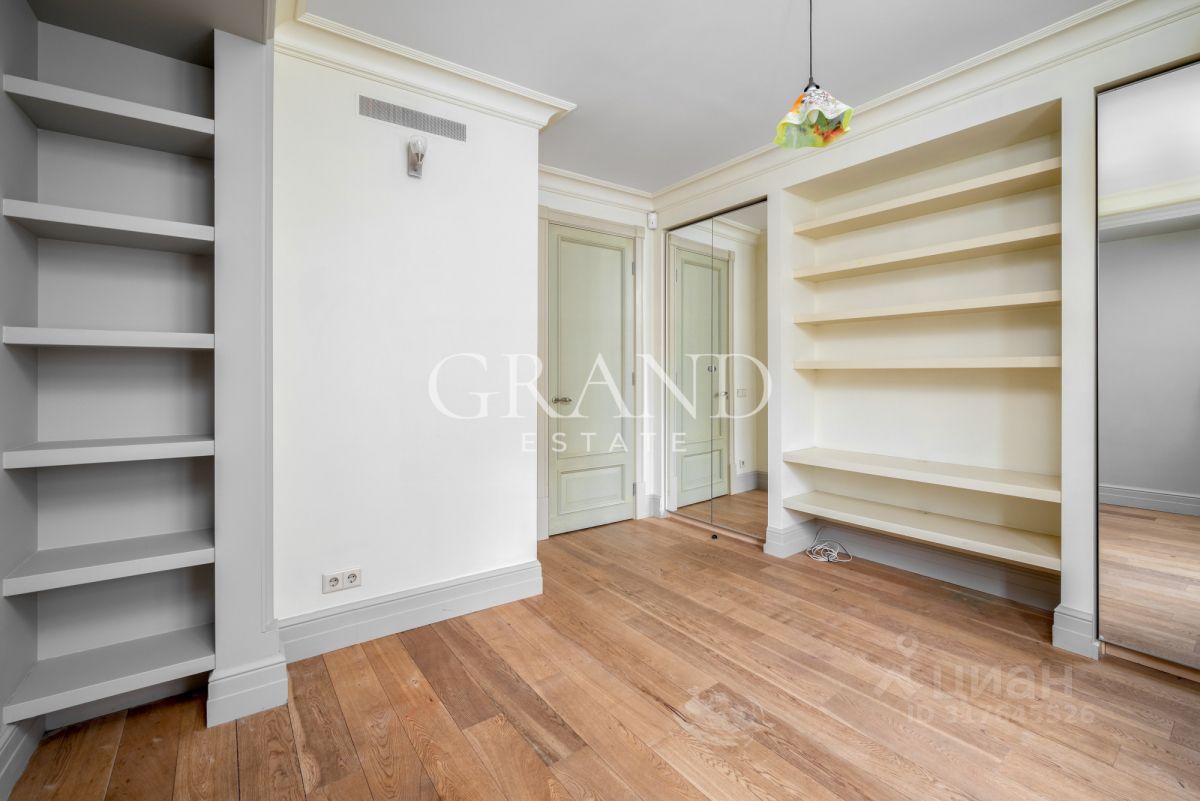 Продажа 3-комн квартиры на вторичном рынке Большой Козихинский переулок, 19/6