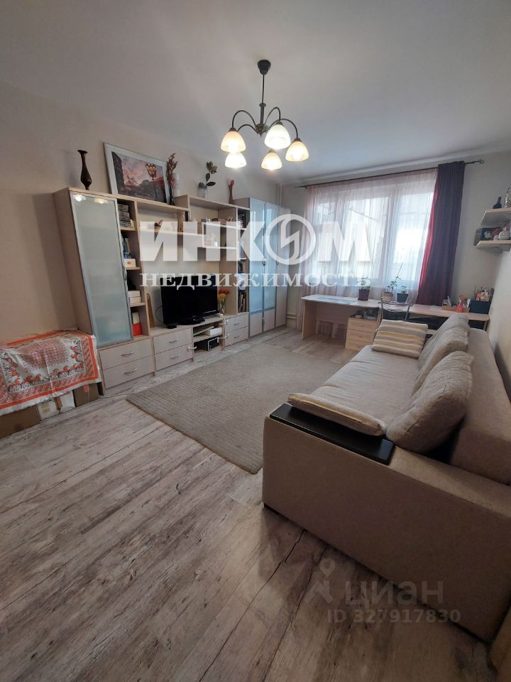 Продажа 3-комн квартиры на вторичном рынке улица Тихомирова, 3