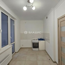 Продажа 1-комн квартиры на вторичном рынке Светланова ул,  д. 11 к1