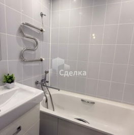 Продажа 1-комн квартиры на вторичном рынке Коломна, улица Девичье Поле,  д. 12 к4