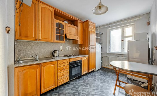 Продажа 2-комн квартиры на вторичном рынке Комендантский пр-кт,  д. 8,  к. 3