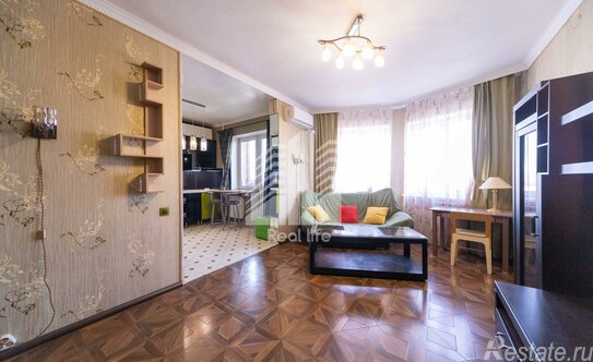 Продажа 2-комн квартиры на вторичном рынке Центральный, ул Кирова,  д. 13,  к. 1