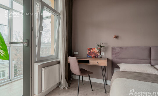 Продажа 4-комн квартиры на вторичном рынке улица Савушкина,  д. 43