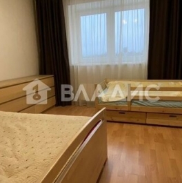 Продажа 2-комн квартиры на вторичном рынке Львовский, Садовая улица,  д. 1А