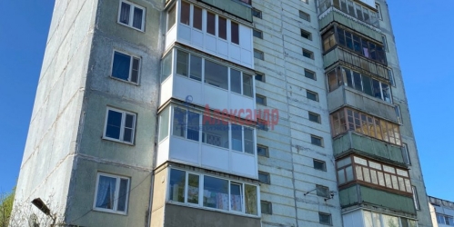 2-комн квартира Выборг г., Офицерская ул. ,  д. 12